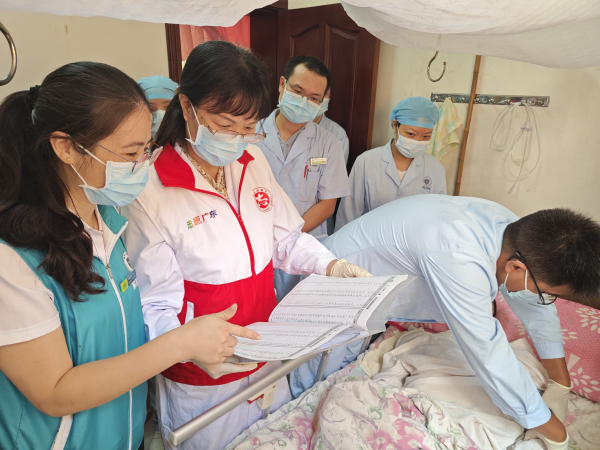 免息配资公司 护理价值被“低估”! 护理专家: 如何为护理经济破局